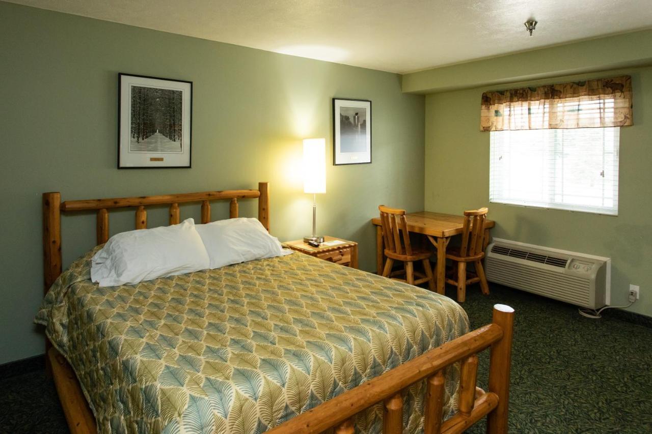 The Kingsley Suites Kültér fotó